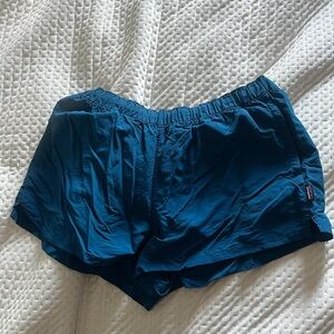 Patagonia 100% Recycled Nylon Barely Baggies Shorts Large 2” Inseam Runn…